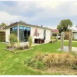 Knus Chalet Heidebloem Recreational Purposes Only Chalet *