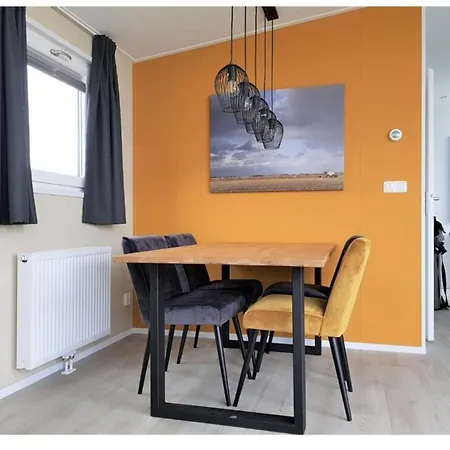 Knus Chalet Heidebloem Putten