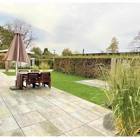 Chalet Knus chalet Heidebloem *