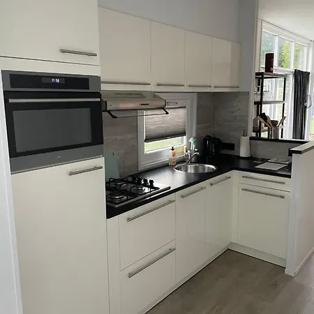 Knus Heidebloem Vacation Only Chalet