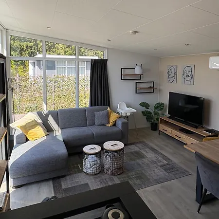 Chalet Knus Chalet Heidebloem Recreational Purposes Only *