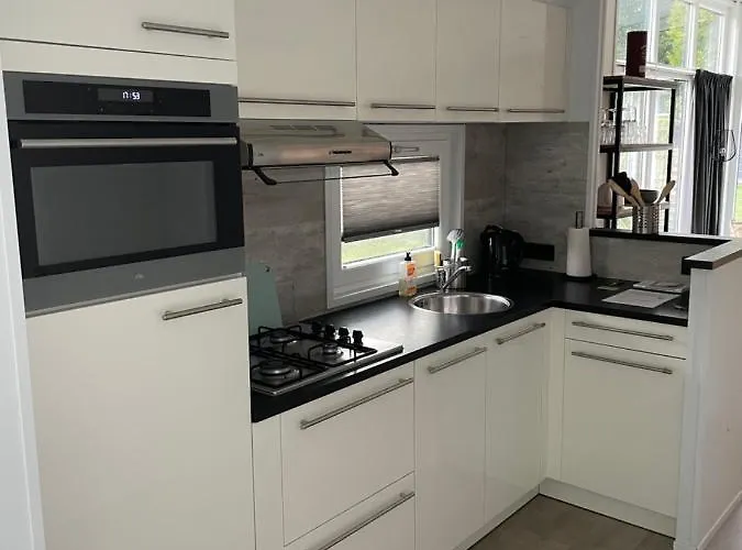 Knus chalet Heidebloem Chalet